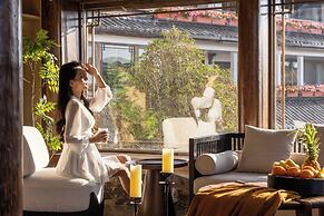 Lijiang Fog Gallery Hotel