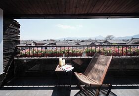 Lijiang Fog Gallery Hotel