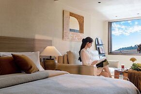 Lijiang Fog Gallery Hotel