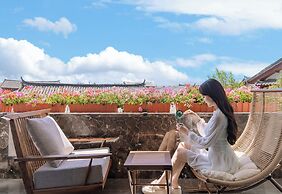 Lijiang Fog Gallery Hotel