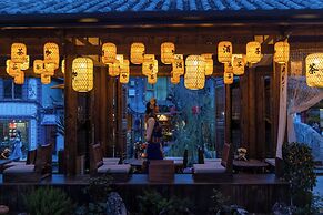 Lijiang Fog Gallery Hotel