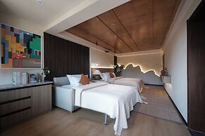 Lijiang Fog Gallery Hotel