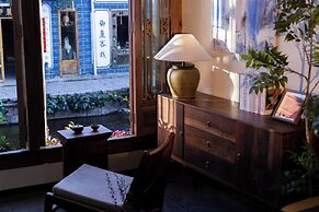 Lijiang Fog Gallery Hotel