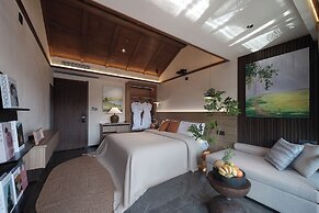 Lijiang Fog Gallery Hotel