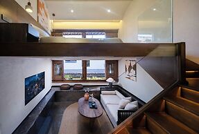 Lijiang Fog Gallery Hotel