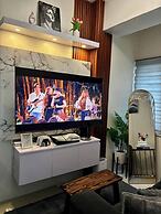 Dela Serna Home