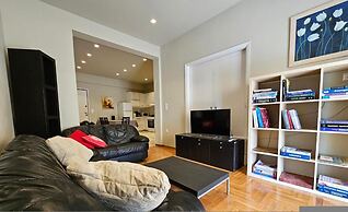 J G Luxury Apartment - Athens Town