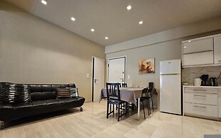 J G Luxury Apartment - Athens Town