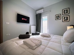 Elegant VIP Apartment - Athens Town