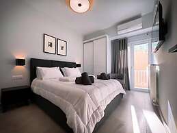 Elegant VIP Apartment - Athens Town