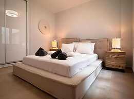Elegant VIP Apartment - Athens Town