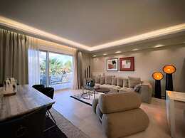 Elegant VIP Apartment - Athens Town