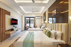 Anandam in the Himalyas By Alaya Stays