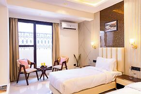 Anandam in the Himalyas By Alaya Stays