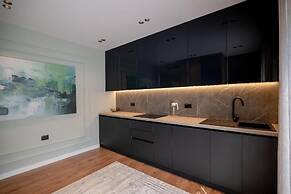 Duplex Penthouse with Jacuzzi
