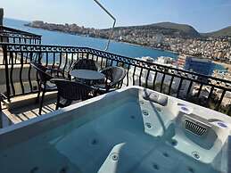 Duplex Penthouse with Jacuzzi