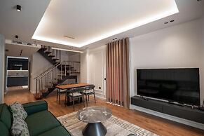 Duplex Penthouse with Jacuzzi