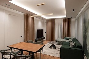 Duplex Penthouse with Jacuzzi