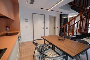 Duplex Penthouse with Jacuzzi