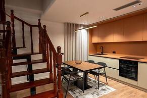 Duplex Penthouse with Jacuzzi