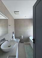 Elite Sea View Jacuzzi Penthouses