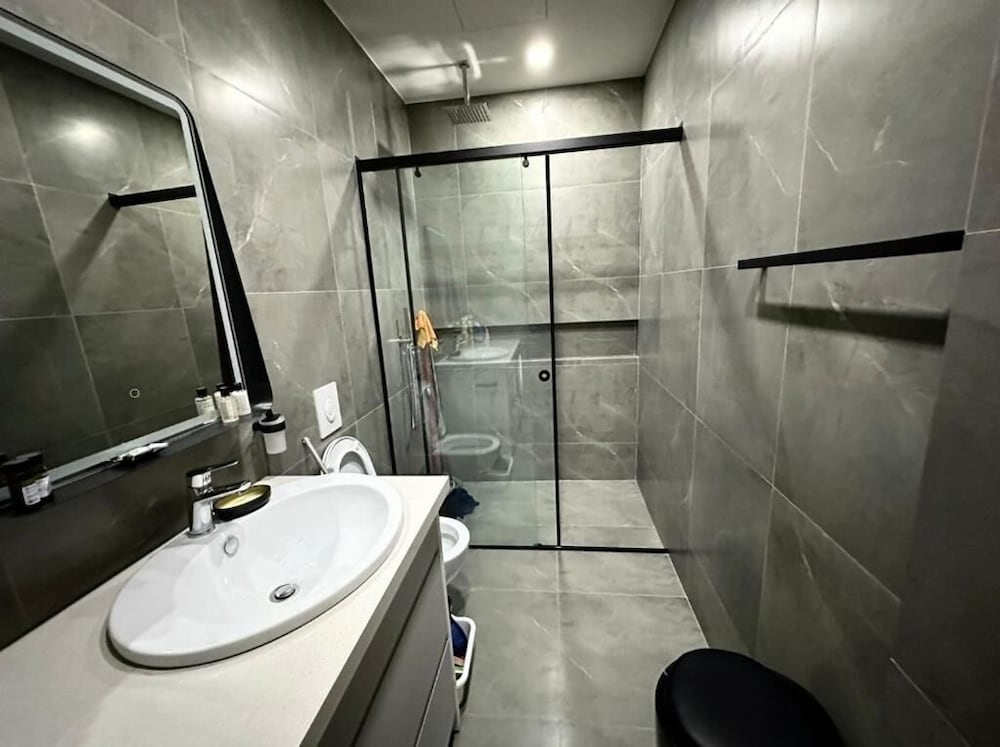 Elite Sea View Jacuzzi Penthouses
