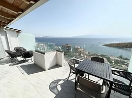 Elite Sea View Jacuzzi Penthouses