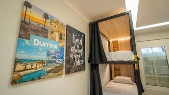 7even Boutique Hostel