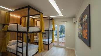 7even Boutique Hostel