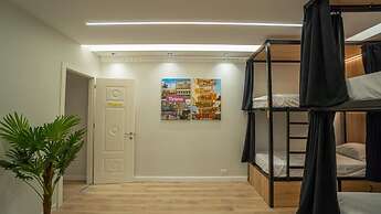 7even Boutique Hostel