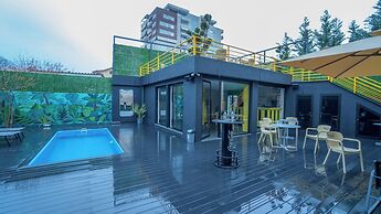7even Boutique Hostel