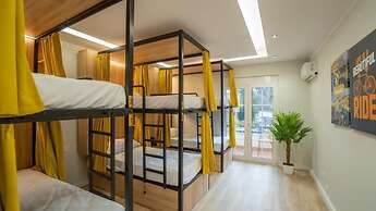 7even Boutique Hostel