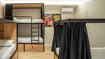 7even Boutique Hostel
