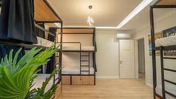 7even Boutique Hostel