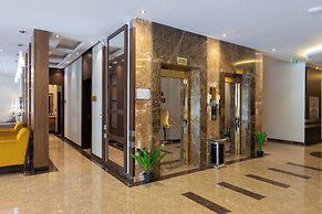 Topaz Hotel Suites