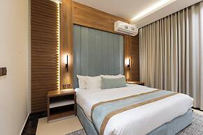 Topaz Hotel Suites