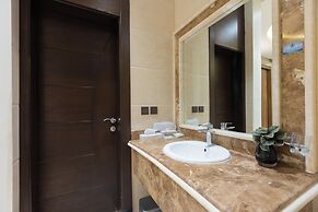 Topaz Hotel Suites