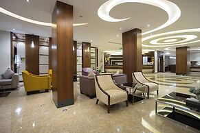 Topaz Hotel Suites