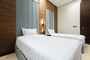 Topaz Hotel Suites