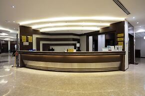 Topaz Hotel Suites