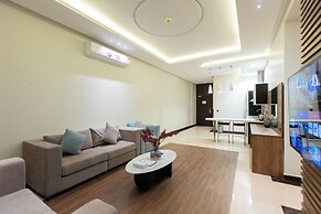 Topaz Hotel Suites