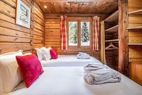 Chalet in La Tania Near Ski Slopes