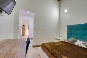Hotel Granada Embassy