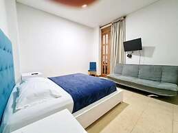 Hotel Granada Embassy