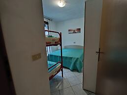 Two-storey Flat With Garden in Rosolina Mare