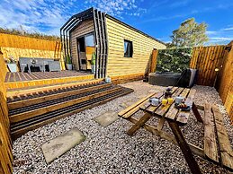 Newmore Highland Pods