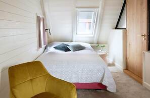 Hotel Five Rooms
