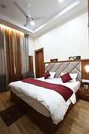 Hotel Om Divine