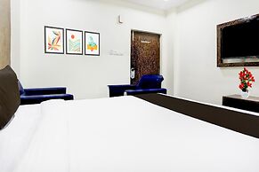 Deluxe With Twin Bedbluemoon Hotel