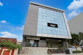 Deluxe With Twin Bedbluemoon Hotel